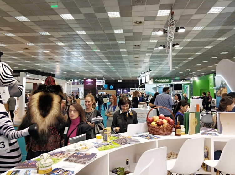 Грекиядағы көрмені 20 мыңнан аса шетелдік тамашалады