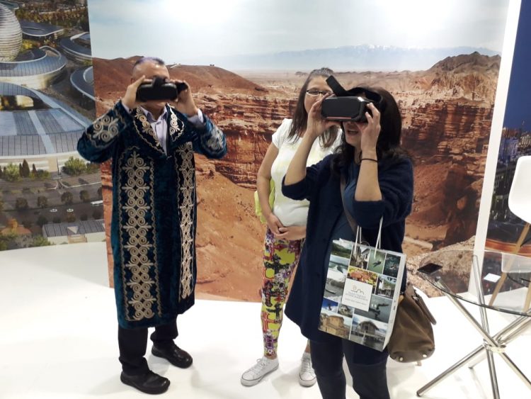 Грекиядағы көрмені 20 мыңнан аса шетелдік тамашалады