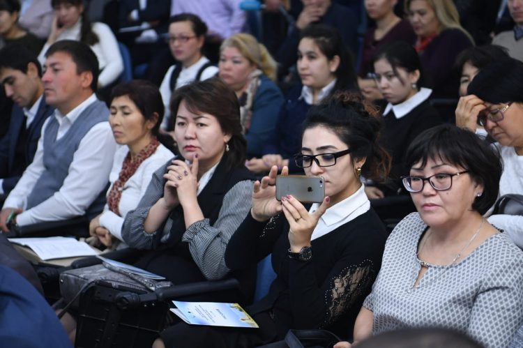 ТҮРКІСТАНДА ХАЛЫҚАРАЛЫҚ ҒЫЛЫМИ-ТЕОРИЯЛЫҚ КОНФЕРЕНЦИЯ БАСТАЛДЫ