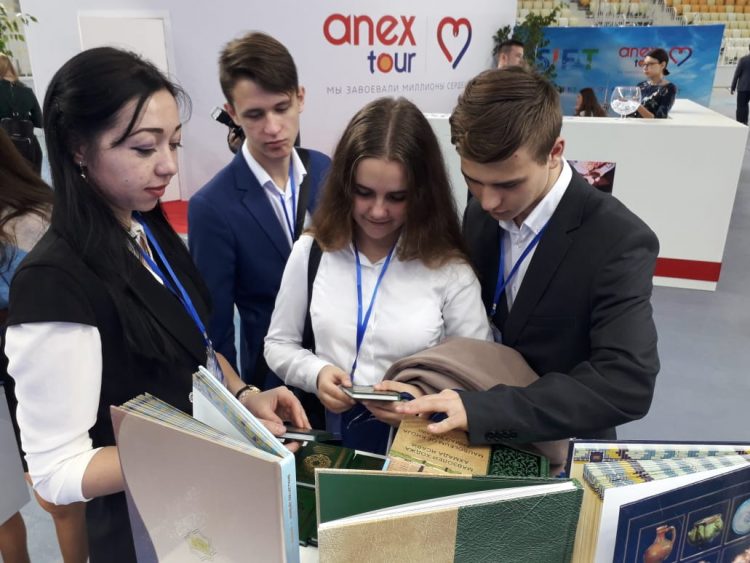 РЕСЕЙДІҢ СОЧИ ҚАЛАСЫНДА «ӘЗІРЕТ СҰЛТАН» МУЗЕЙІНІҢ КӨРМЕСІ АШЫЛДЫ