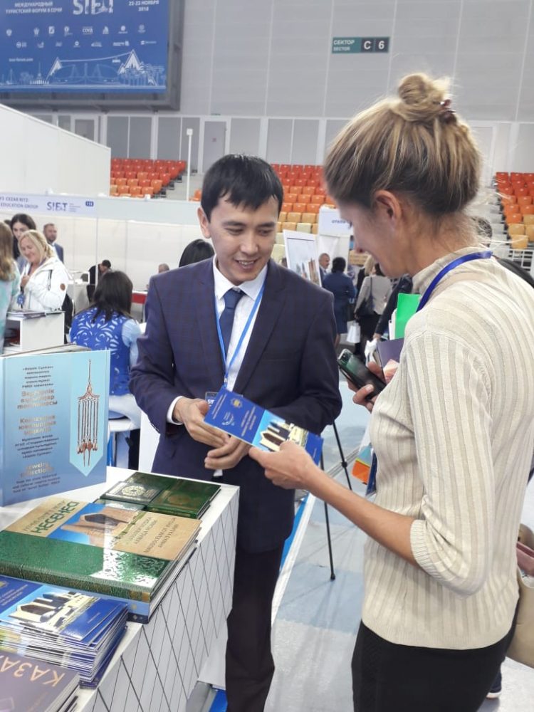 РЕСЕЙДІҢ СОЧИ ҚАЛАСЫНДА «ӘЗІРЕТ СҰЛТАН» МУЗЕЙІНІҢ КӨРМЕСІ АШЫЛДЫ