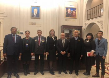 Елбасының курстастары SILK WAY халықаралық университетіне табан тіреді