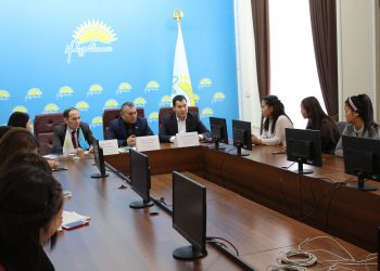 Шымкентте жастар бизнес негіздерін үйренді