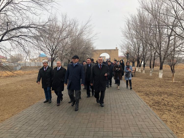 ФОТОРЕПОРТАЖ: «Отандастар» делегациясы Түркістан облысының киелі жерлерін аралауда