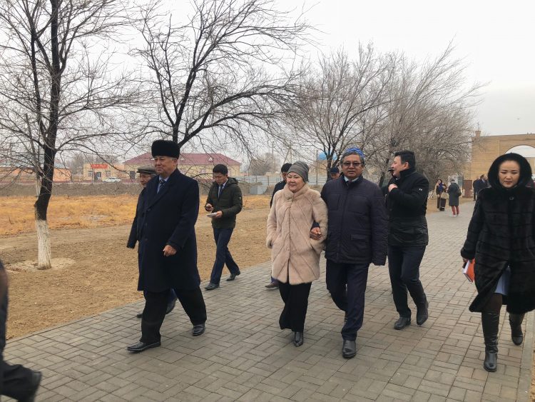 ФОТОРЕПОРТАЖ: «Отандастар» делегациясы Түркістан облысының киелі жерлерін аралауда