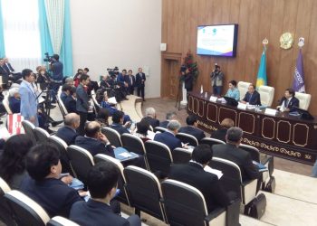 ФОТОРЕПОРТАЖ: М.Əуезов атындағы ОҚМУ-да Қазақстан Республикасы Жоғары оқу орындары Ректорлар кеңесінің кеңейтілген отырысы өтіп жатыр