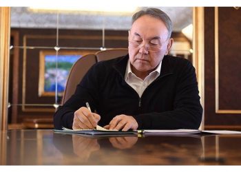 Елбасы мақаласы түрік, әзербайжан және қырғыз тілдеріне аударылды