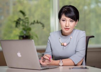 «Кселл» АҚ коммуникация бөлімінің бастығы Наталья Еськова Қазақстанда абоненттік құрылғының тіркелу себебін түсіндіріп,сұрақтарға жауап берді және тіркелу тәсілдерімен бөлісті.