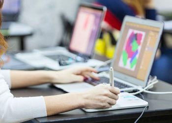 8 сағаттық жұмыс режимін бұзған министрліктер анықталды