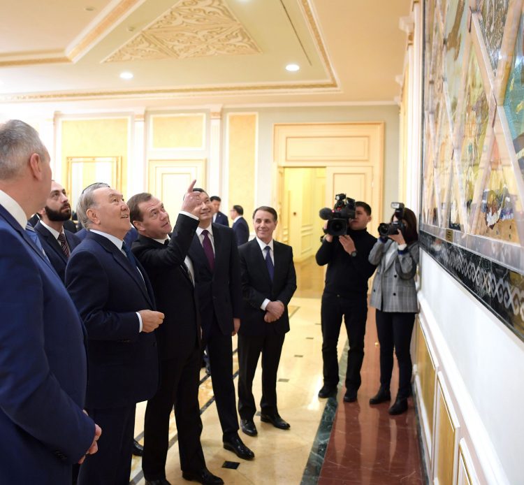 Қазақстан Президенті ТМД-ға мүше елдердің Үкімет басшылары кеңесінің мүшелерімен кездесті