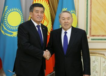 Нұрсұлтан Назарбаев Қырғыз Республикасының Президенті Сооронбай Жээнбековпен телефон арқылы сөйлесті