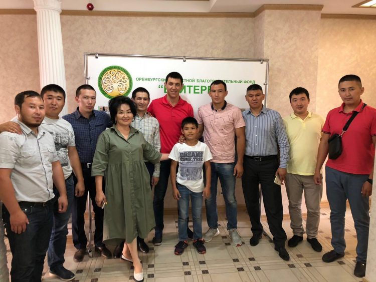 Дамир Исмагулов победил в дебютном поединке на UFC