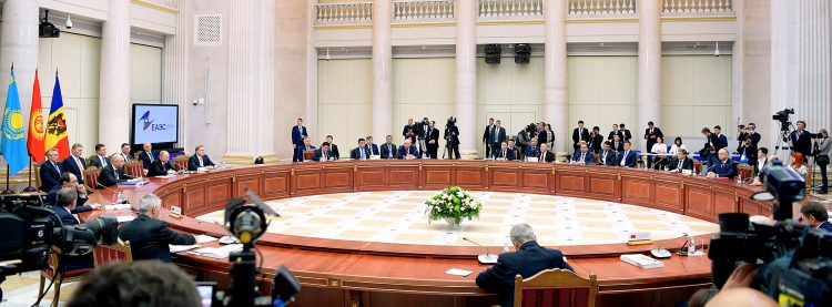 Нұрсұлтан Назарбаев Жоғары Еуразия экономикалық кеңесінің отырысына қатысты