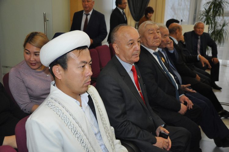 ТҮРКІСТАН ОБЛЫСТЫҚ ҚАЗАҚСТАН ХАЛҚЫ АССАМБЛЕЯСЫ КЕҢЕСІНІҢ АЛҒАШҚЫ ОТЫРЫСЫ ӨТТІ