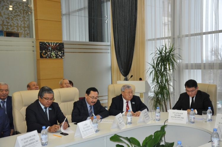 ТҮРКІСТАН ОБЛЫСТЫҚ ҚАЗАҚСТАН ХАЛҚЫ АССАМБЛЕЯСЫ КЕҢЕСІНІҢ АЛҒАШҚЫ ОТЫРЫСЫ ӨТТІ