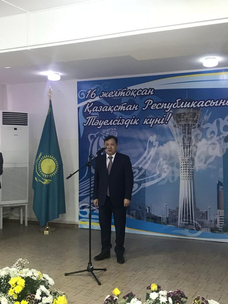 Түркістан облысының 200 — ге жуық ақ халаттылары марапатпен қоса бір айлық жалақы көлемінде сыйақы алды