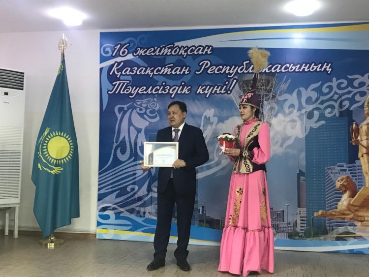 Түркістан облысының 200 — ге жуық ақ халаттылары марапатпен қоса бір айлық жалақы көлемінде сыйақы алды