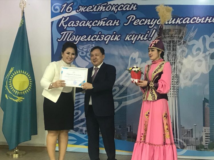 Түркістан облысының 200 — ге жуық ақ халаттылары марапатпен қоса бір айлық жалақы көлемінде сыйақы алды