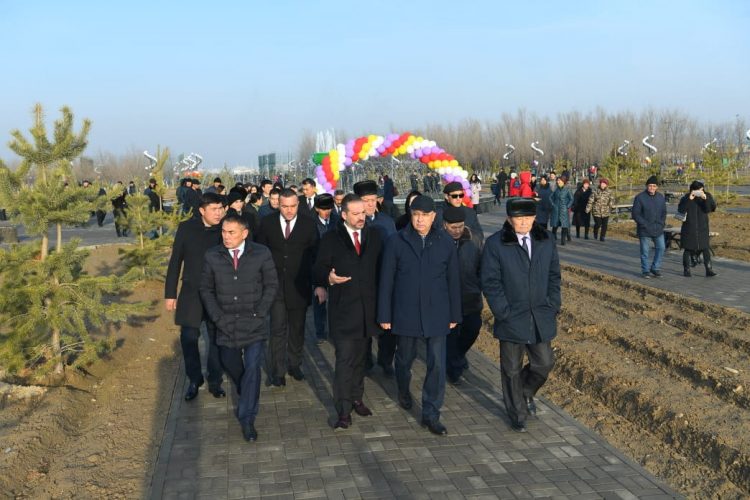 ТӘУЕЛСІЗДІК КҮНІНЕ ОРАЙ ТҮРКІСТАН ОБЛЫСЫНЫҢ ОРТАЛЫҒЫНДА САЯБАҚ АШЫЛДЫ