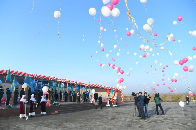 ТӘУЕЛСІЗДІК КҮНІНЕ ОРАЙ ТҮРКІСТАН ОБЛЫСЫНЫҢ ОРТАЛЫҒЫНДА САЯБАҚ АШЫЛДЫ