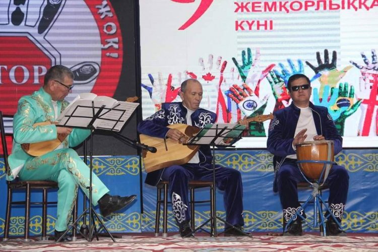 «ТЕМІРЛАН» ХАЛЫҚ ТЕАТРЫ «ӨЗЕКТІ ӨРТЕГЕН ӨКІНІШ» ҚОЙЫЛЫМЫН САХНАЛАДЫ