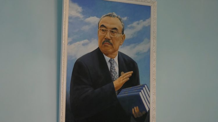 Жазушы Шераға соңғы рет «Айғаққа» сұхбат берген