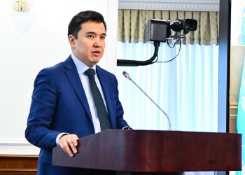 «Бес әлеуметтік бастама»: салық жүктемесін төмендету 2 млн азаматқа қосымша кіріс алуға жол ашады