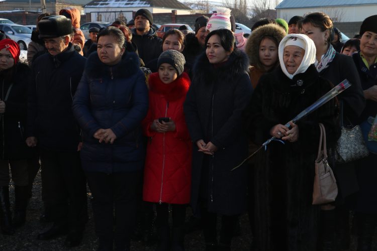 ЖАҢА ЖЫЛДА ЖАҢА ҚОНЫС