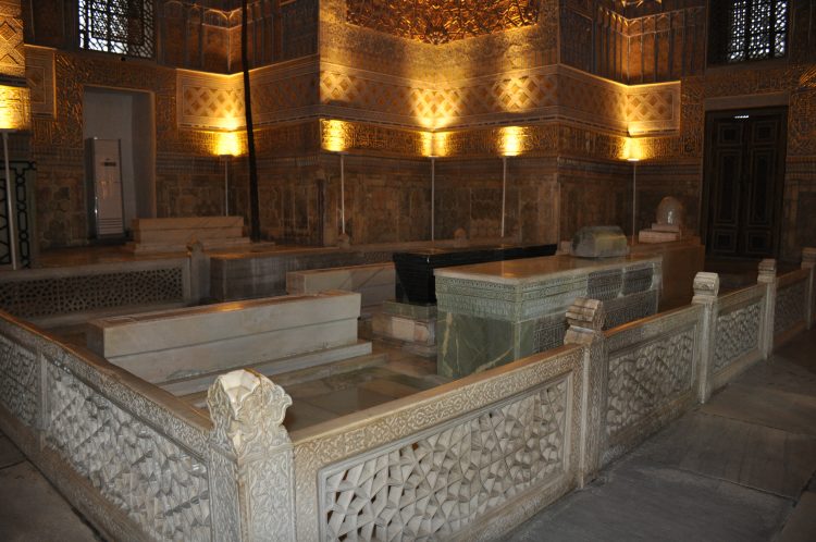 Самарқандта қандай ұлылардың жатқанын білесіз бе?