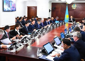 Б. Сағынтаев мемлекеттік қызметтерді электронды форматта ұсыну сапасын арттыруды және халық арасында түсіндіру жұмыстарын күшейтуді тапсырды