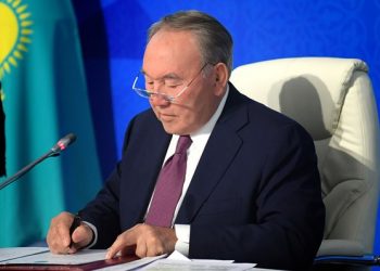 Н.Назарбаев жарнама мәселесі туралы түзетулерге қол қойды