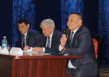 Жетісай ауданының әкімі халық алдында есеп берді