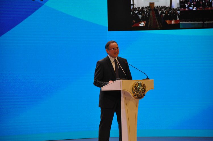 Асқар Мырзахметов: «Шымкенттіктер қаптап кетті деп айтып жүрмеңіздер»