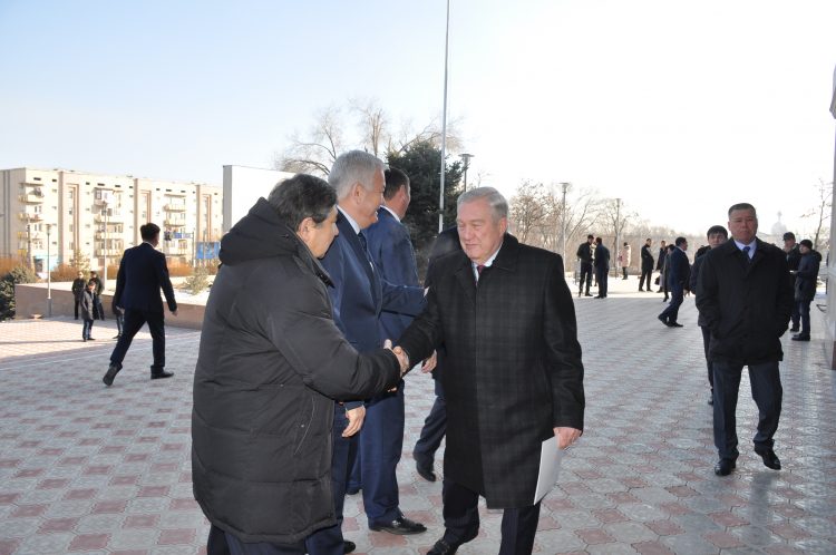 Өңірлердің өсуі: Әулиеата жұрты әкімнің есебін тыңдауға жиналды