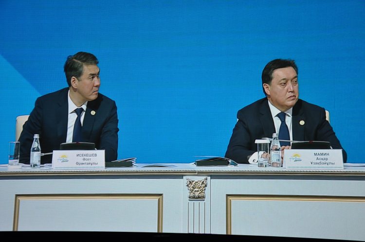 Нұрсұлтан Назарбаев: Алға, Нұр Отан! Алға, Қазақстан!