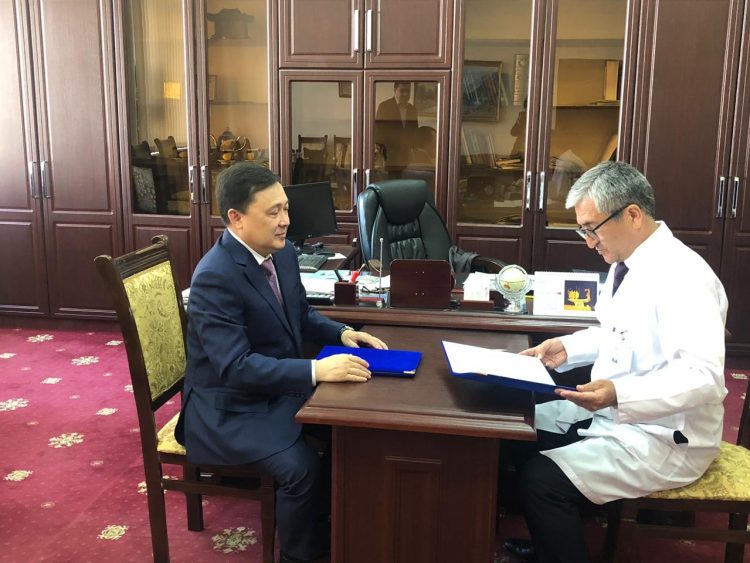 Түркістан облысы Өзбекстан елінің денсаулық сақтау саласымен тығыз байланыста жұмыс жасайды