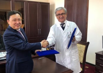 Түркістан облысы Өзбекстан елінің денсаулық сақтау саласымен тығыз байланыста жұмыс жасайды