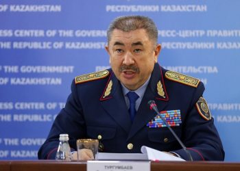 Ерлан Тургумбаев сохранил должность министра МВД