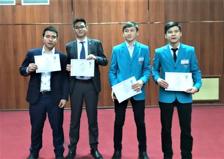 ТҮРКІСТАН ОБЛЫСЫНЫҢ ОҚУШЫЛАРЫ ХАЛЫҚАРАЛЫҚ САЙЫСТА 9 ЖҮЛДЕ ЕНШІЛЕДІ