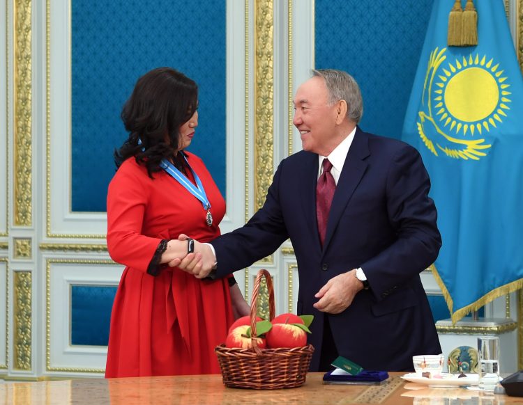 Назарбаев: Әлемді ана мейірімі сақтап тұр