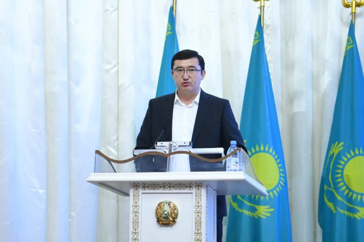 Өмірзақ Шөкеев: Тұрмысы төмен отбасындағы балаларды кәсіпкерлікке тартуымыз керек