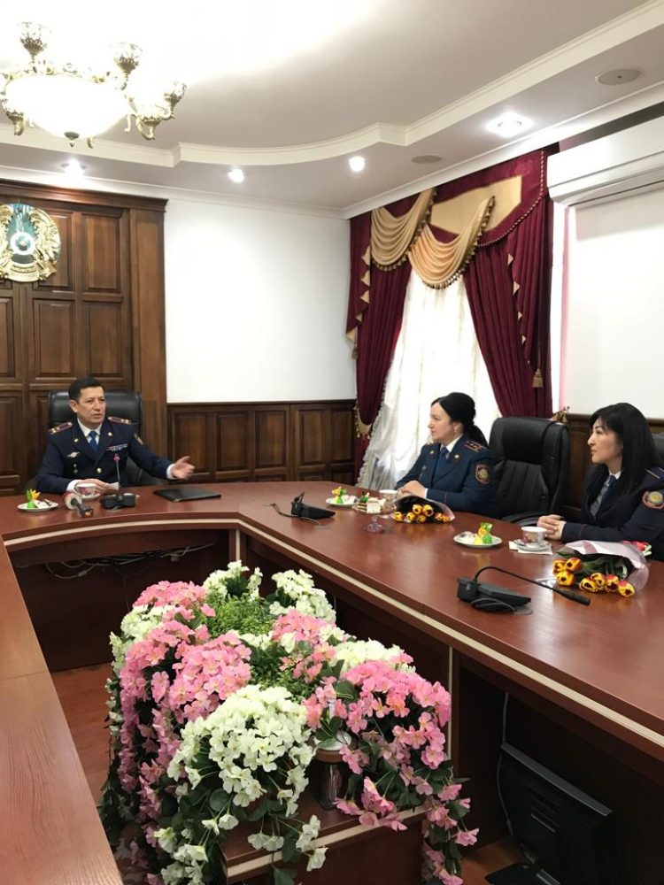 Погонды нәзік жандыларды құттықтады