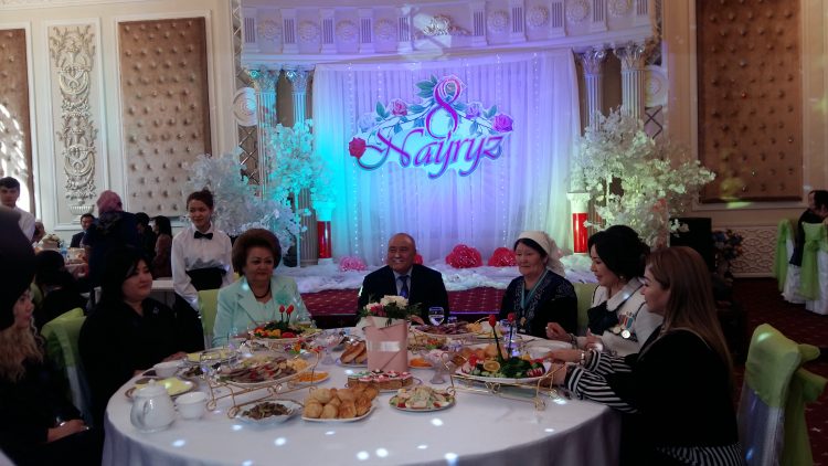 «Ана — өмірдің шуағы»