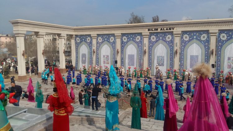 «Жастар» аллеясындағы «Білім алаңы» тараздықтарды таңырқатты