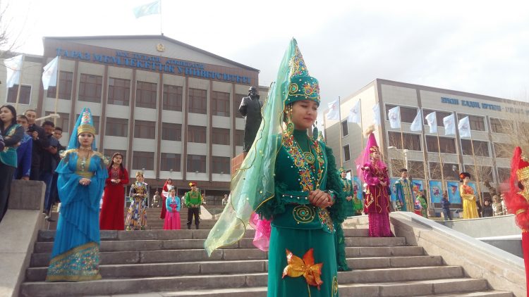 «Жастар» аллеясындағы «Білім алаңы» тараздықтарды таңырқатты