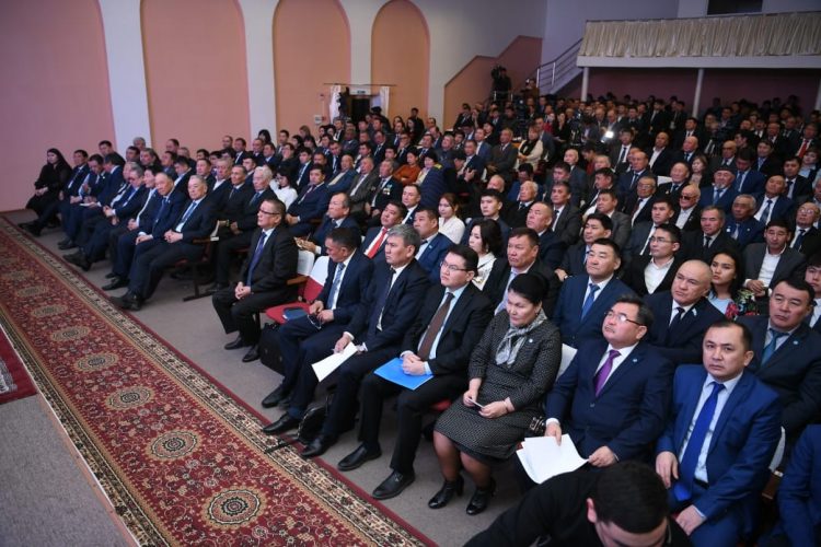 Өмірзақ Шөкеев: Тұрмысы төмен отбасындағы балаларды кәсіпкерлікке тартуымыз керек
