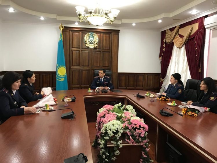 Погонды нәзік жандыларды құттықтады