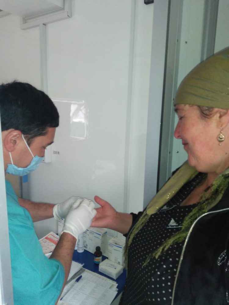 Түркістан облысы Жетісай ауданында мыңнан аса көпбалалы ана мен балаға медициналық көмек көрсетілді