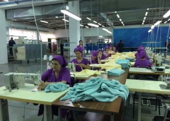 Тоқаев Шымкенттегі «Азала текстиль» ЖШС-нің жұмысымен танысты