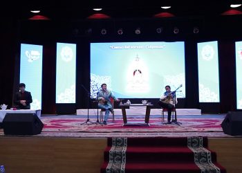 Сансыз баб жатқан — Сайрамда айтыс өтті